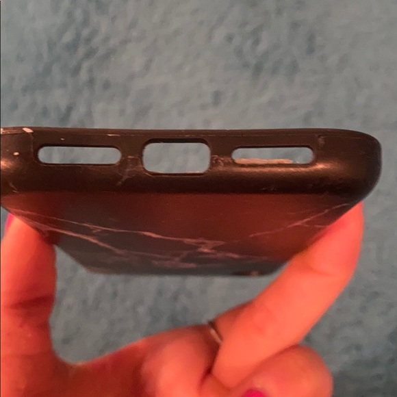 Black marble iPhone XR case - Picture 2 of 4